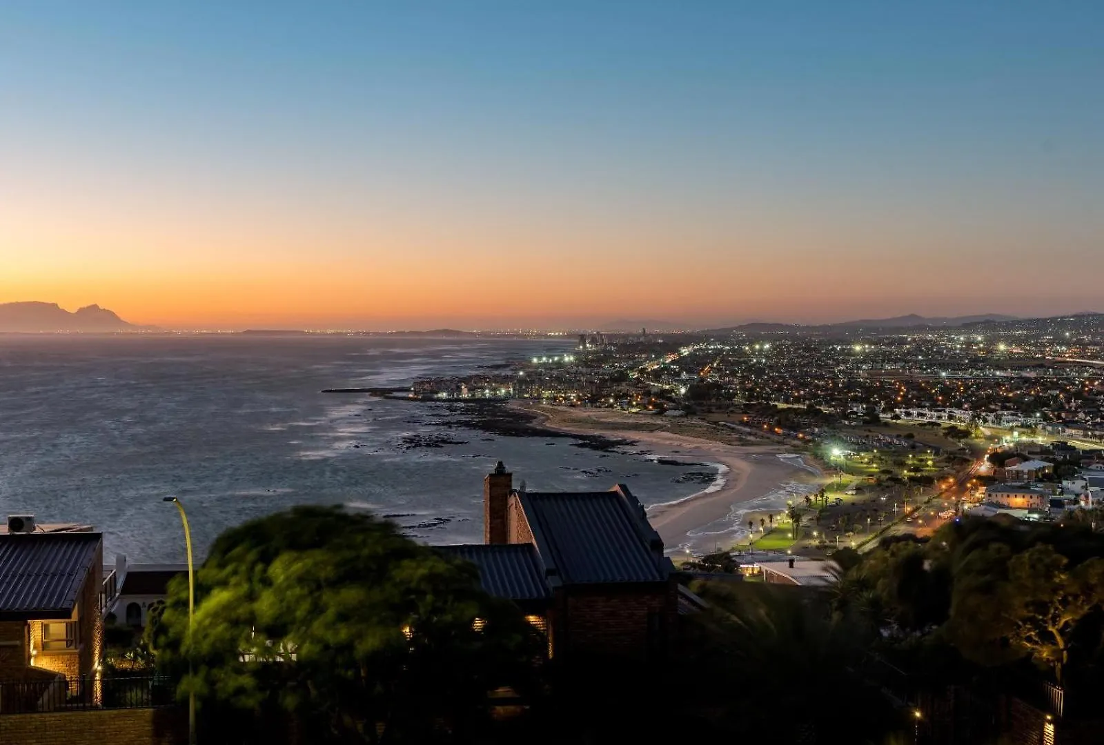 Phezulu Manor, Panoramic Views, Serviced Retreat Gordonʼs Bay