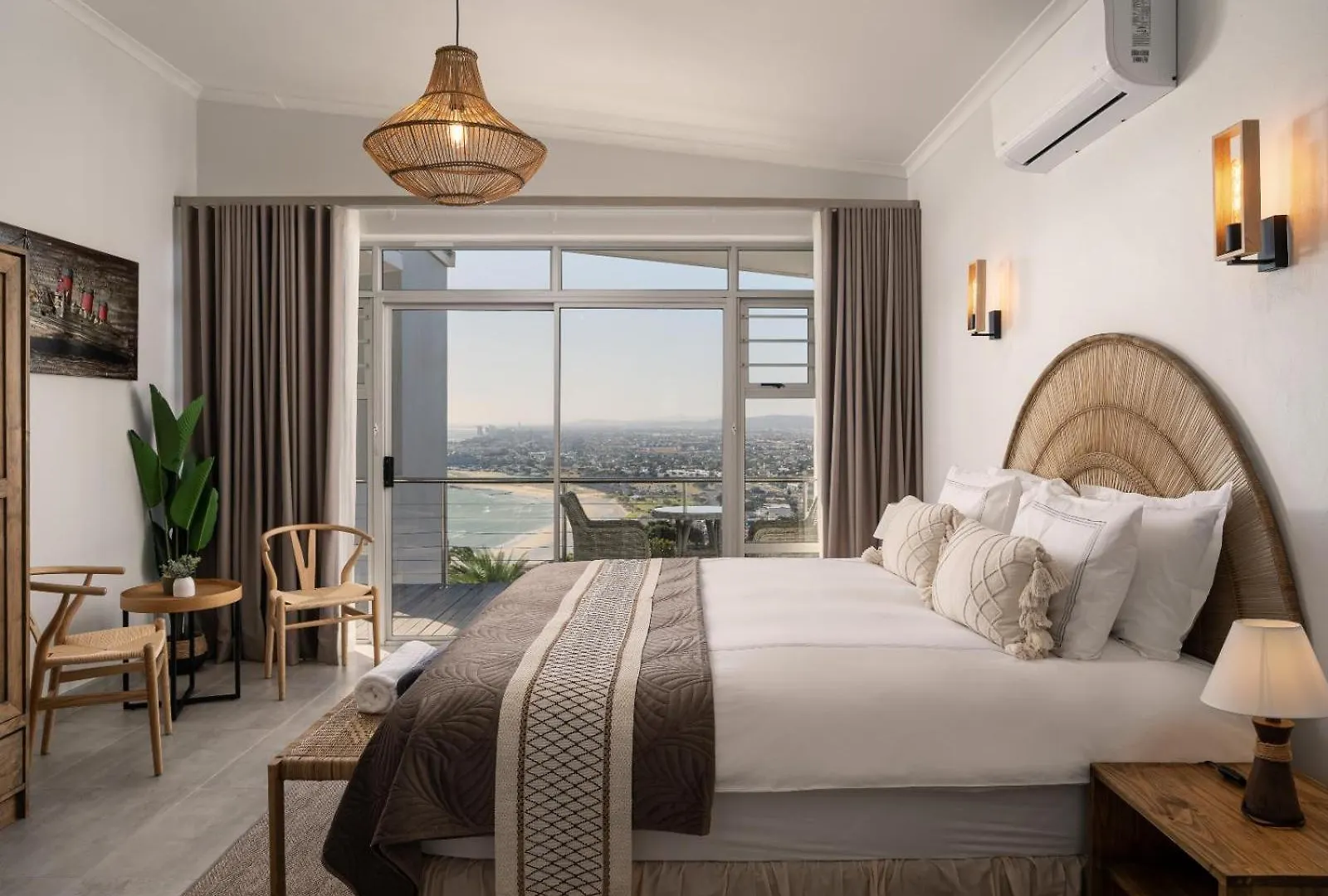 Phezulu Manor, Panoramic Views, Serviced Retreat Gordonʼs Bay 0*,  Νότια Αφρική
